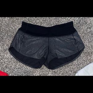 Lululemon Speed Up Low-Rise Lined Shorts